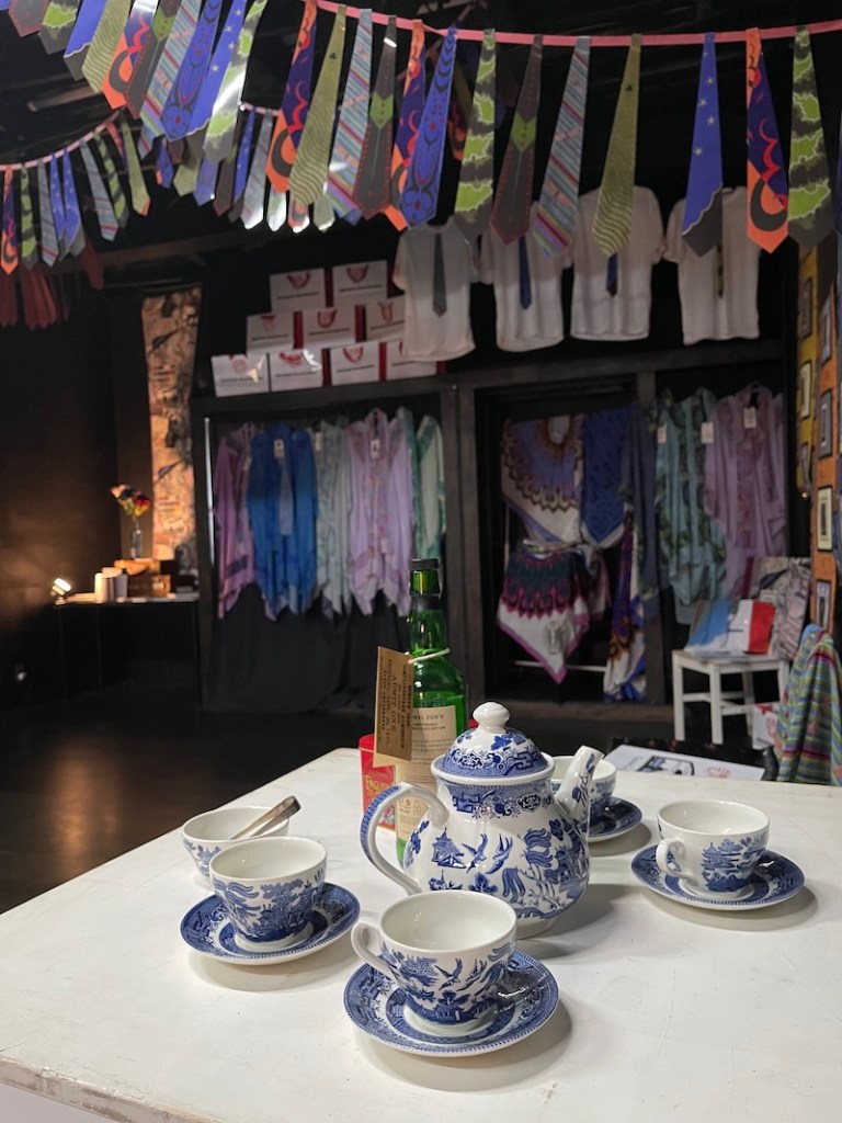 Lady Grace Drummond-Hay's willow pattern china tea set